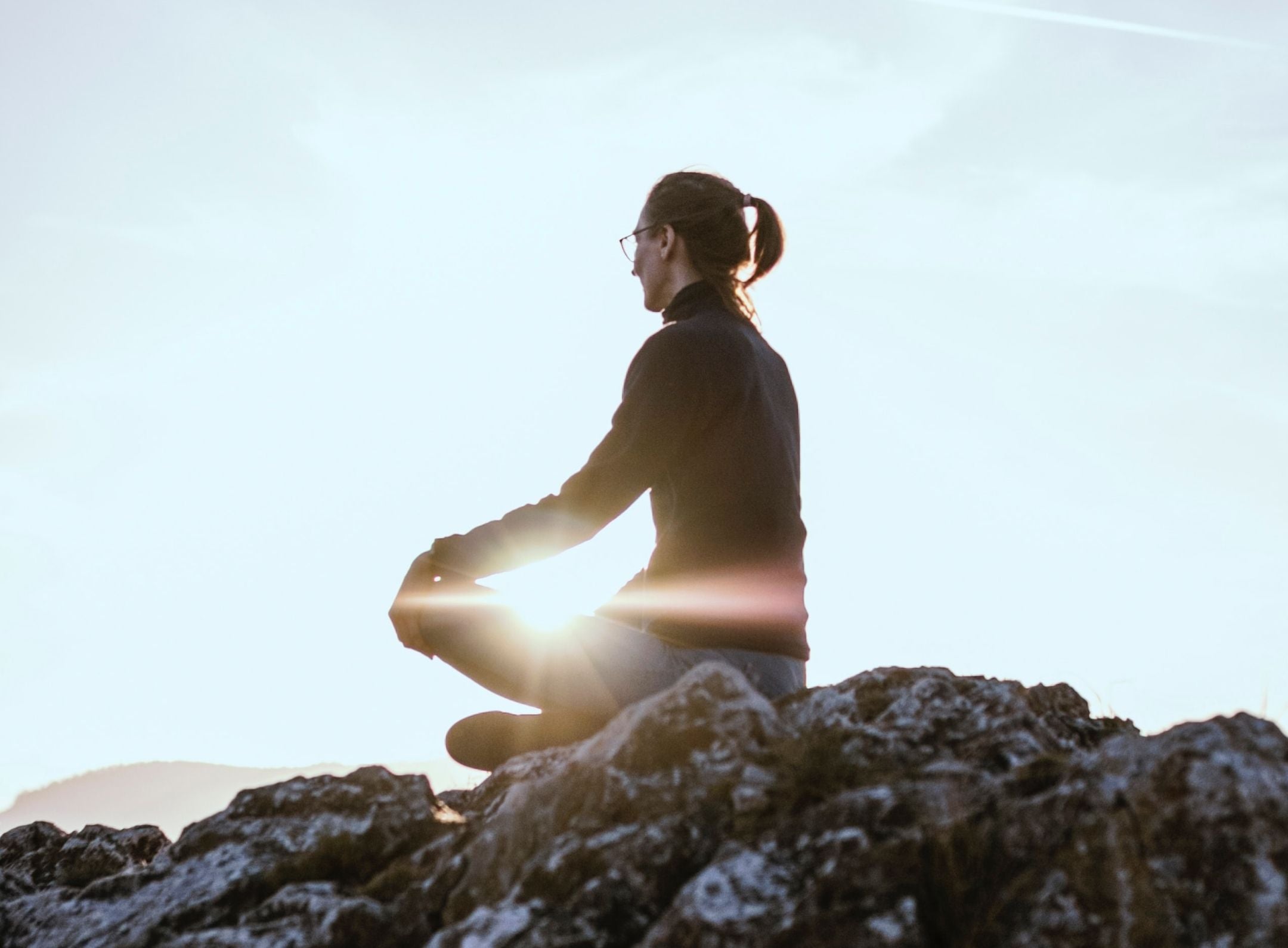 HOW TO DEAL STRESS IN A HEALTHY WAY
